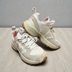 Veja Women's Sneakers in Cream and Tan